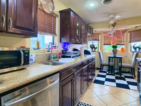 Kitchen - 7330 Colony Rd, La Mesa, CA 91942 photo 4 of 5