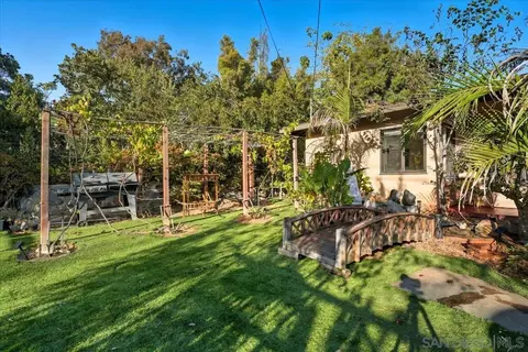 Exterior - 4511 Taft Ave, La Mesa, CA 91941 photo 14 of 27