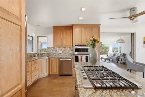 Kitchen - 4511 Taft Ave, La Mesa, CA 91941 photo 3 of 4