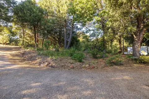 Exterior - 4718 Belvedere Dr, Julian, CA 92036 photo 10 of 21