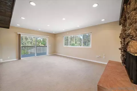 Living - 1610 Reche Rd, Fallbrook, CA 92028 photo 4 of 5