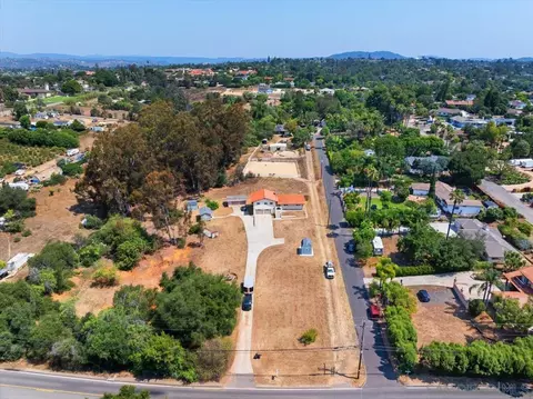 View/Area - 1610 Reche Rd, Fallbrook, CA 92028 photo 3 of 5