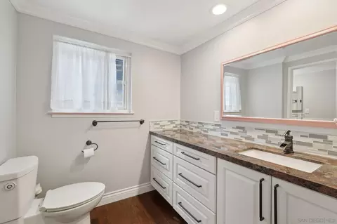 Bath - 8007 Wetherly St, La Mesa, CA 91941 photo 1 of 5