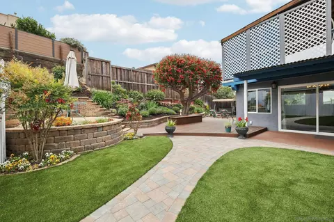 Exterior - 8007 Wetherly St, La Mesa, CA 91941 photo 8 of 16