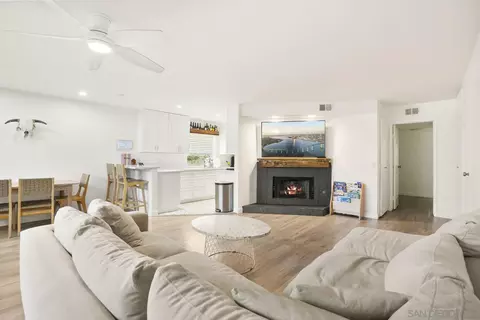 3023 Barnard #2, San Diego, CA 92110