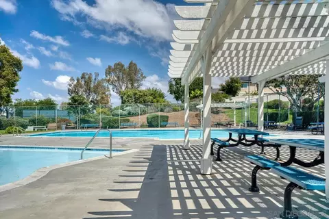 Exterior - 1718 Greentree Rd, Encinitas, CA 92024 photo 5 of 6