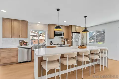 Kitchen - 2182 Farrington Dr, El Cajon, CA 92020 photo 10 of 10