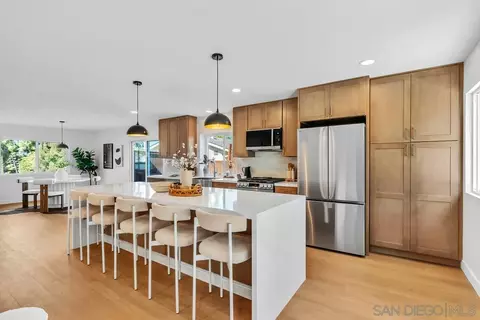 Kitchen - 2182 Farrington Dr, El Cajon, CA 92020 photo 7 of 10