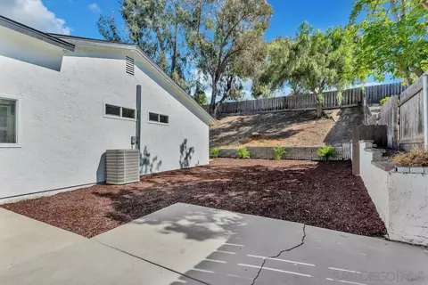 Exterior - 2182 Farrington Dr, El Cajon, CA 92020 photo 6 of 8