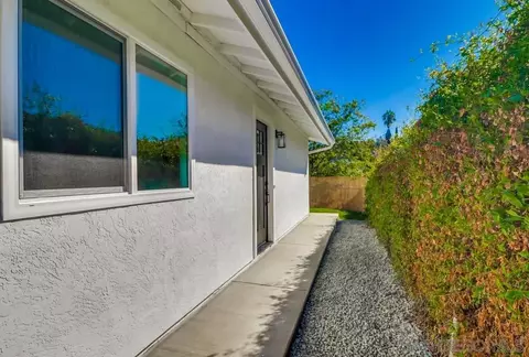 2821-25 Rosedale Way, Spring Valley, CA 91977 photo 5