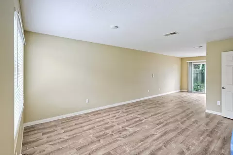 Living - 3436 Thunder Dr, Oceanside, CA 92056 photo 2 of 4