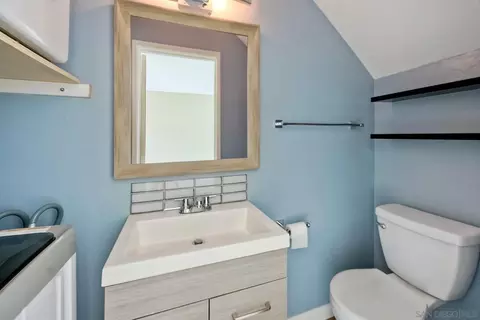 Bath - 3436 Thunder Dr, Oceanside, CA 92056 photo 1 of 3