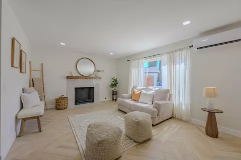 10805 Eberly Ct, San Diego, CA 92126