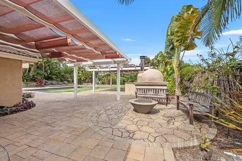 Exterior - 2252 11th St, Encinitas, CA 92024 photo 7 of 11