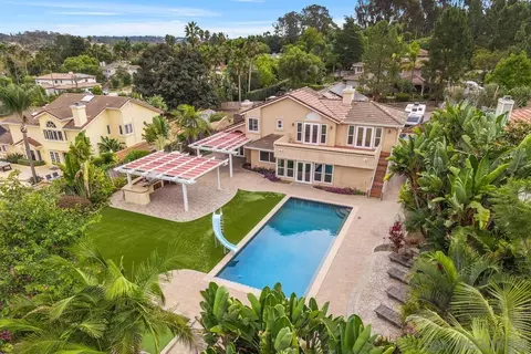 2252 11th St, Encinitas, CA 92024