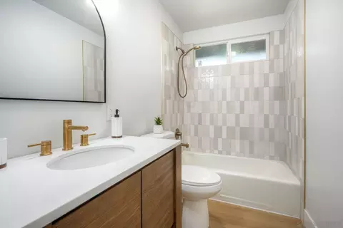 1870 Laurel Rd, Oceanside, CA 92054 photo 29