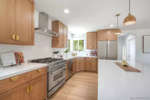 1870 Laurel Rd, Oceanside, CA 92054 photo 10