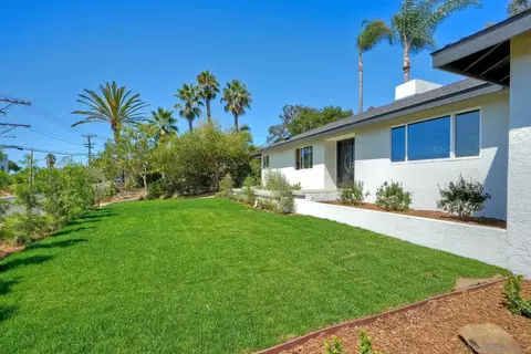 1870 Laurel Rd, Oceanside, CA 92054 photo 4