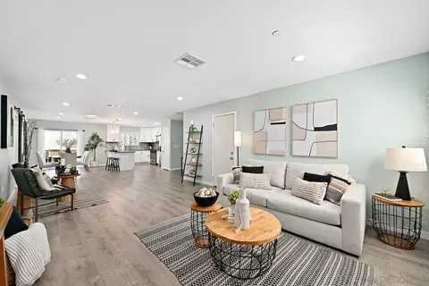 8920 King Michael Ct, Spring Valley, CA 91977 photo 2