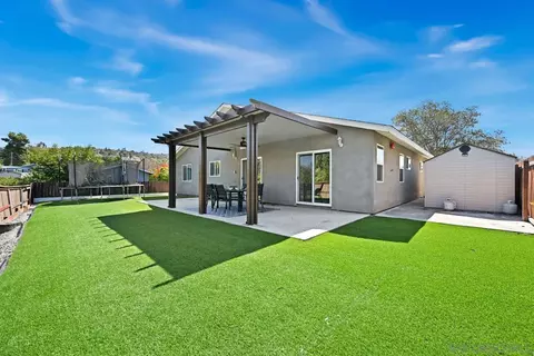 8920 King Michael Ct, Spring Valley, CA 91977 photo 22