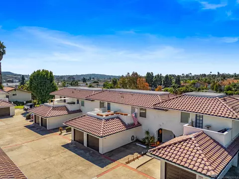 View/Area - 320 Grapevine Rd #9, Vista, CA 92083 photo 3 of 19