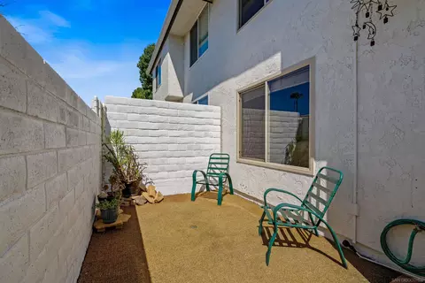 Exterior - 320 Grapevine Rd #9, Vista, CA 92083 photo 2 of 6