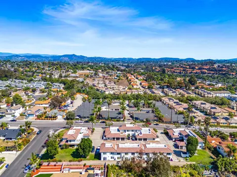 View/Area - 320 Grapevine Rd #9, Vista, CA 92083 photo 7 of 19