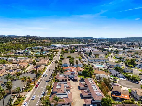 View/Area - 320 Grapevine Rd #9, Vista, CA 92083 photo 14 of 19