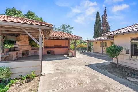 Exterior - 2652-54 Mountain View Dr, Escondido, CA 92027 photo 5 of 8