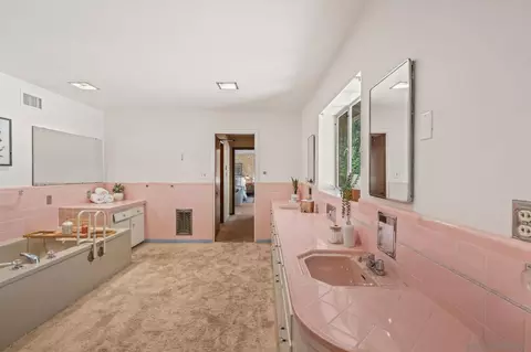 Bath - 2652-54 Mountain View Dr, Escondido, CA 92027 photo 5 of 7