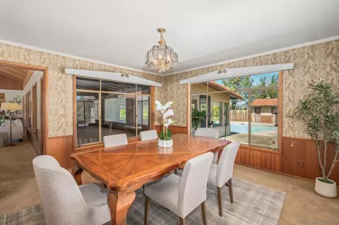 Dining - 2652-54 Mountain View Dr, Escondido, CA 92027 photo 3 of 4