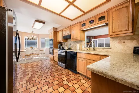Kitchen - 13049 Chrissy Way, Lakeside, CA 92040 photo 3 of 4