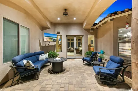Exterior - 13570 Summit Cir, Poway, CA 92064 photo 6 of 10