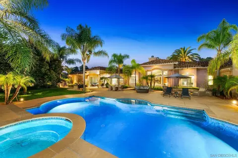 Exterior - 13570 Summit Cir, Poway, CA 92064 photo 3 of 10