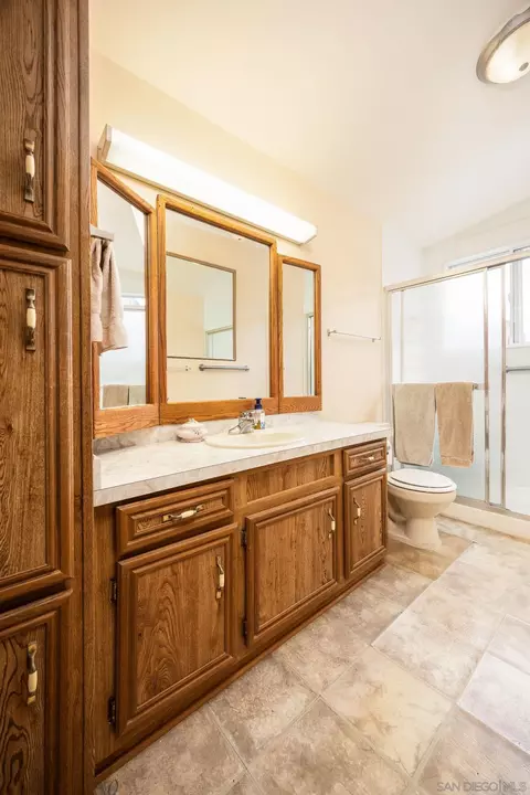 Bath - 8545 Mission Gorge Rd #SPC 141, Santee, CA 92071 photo 1 of 2
