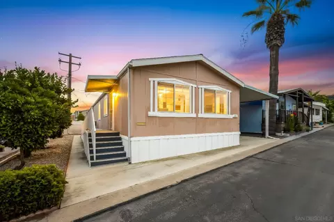 8545 Mission Gorge Rd #SPC 141, Santee, CA 92071