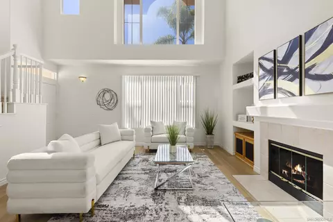 321 Diamante Way, Oceanside, CA 92056