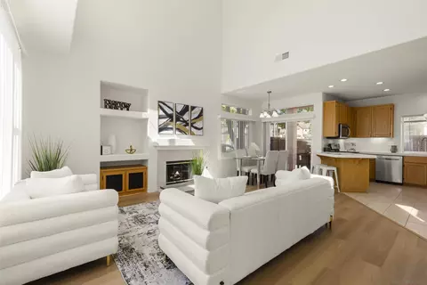 321 Diamante Way, Oceanside, CA 92056 photo 8
