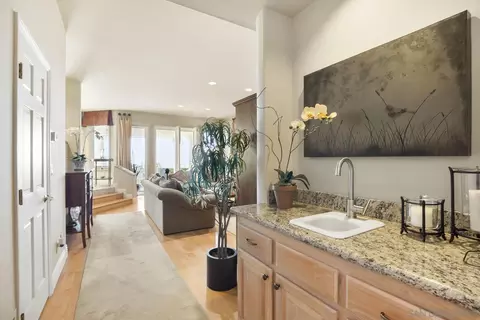 1363 Caminito Batea, La Jolla, CA 92037 photo 25