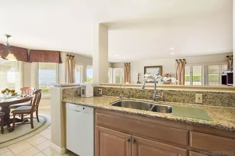 1363 Caminito Batea, La Jolla, CA 92037 photo 17