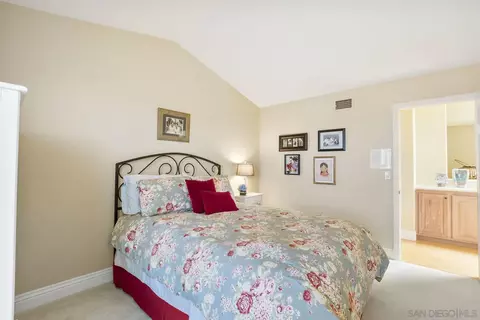 1363 Caminito Batea, La Jolla, CA 92037 photo 34