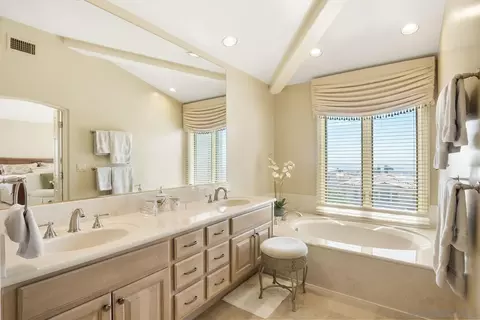 1363 Caminito Batea, La Jolla, CA 92037 photo 48