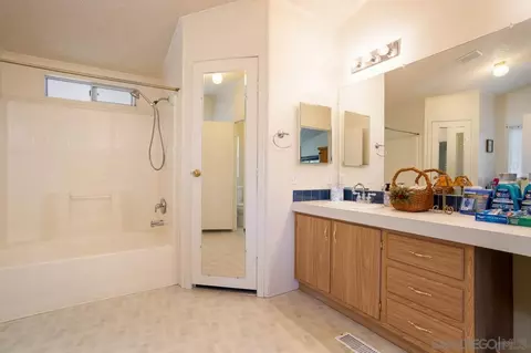 Bath - 11851 Riverside Dr #SPC 206, Lakeside, CA 92040 photo 1 of 2