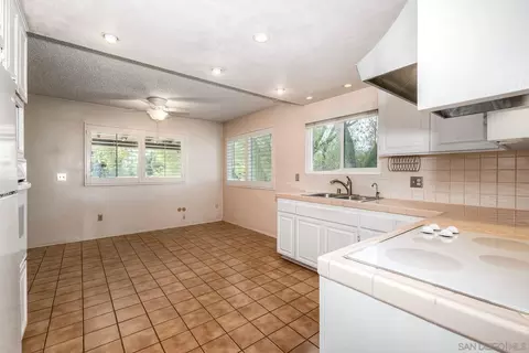 Kitchen - 3910 Prairie Dr, Jamul, CA 91935 photo 6 of 6