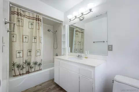 Bath - 3910 Prairie Dr, Jamul, CA 91935 photo 1 of 3