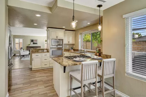 Kitchen - 13403 Little Dawn Ln, Poway, CA 92064 photo 3 of 3