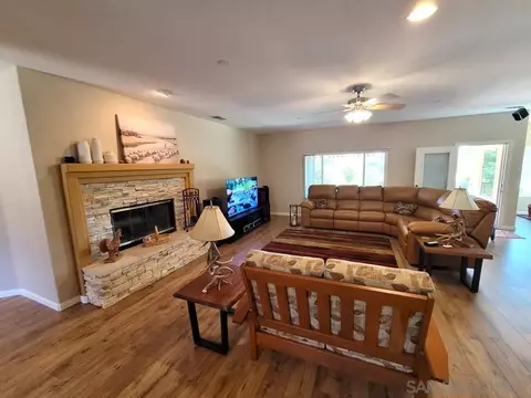 Living - 16257 Quail Rock Rd, Ramona, CA 92065 photo 3 of 7