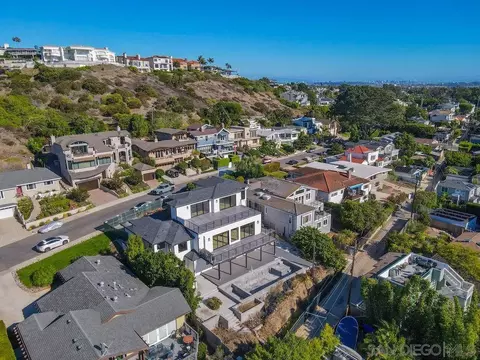 View/Area - 5762 Bellevue Ave, La Jolla, CA 92037 photo 10 of 14
