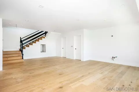 Living - 5762 Bellevue Ave, La Jolla, CA 92037 photo 7 of 7