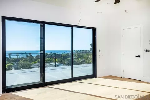 Bedroom - 5762 Bellevue Ave, La Jolla, CA 92037 photo 1 of 11